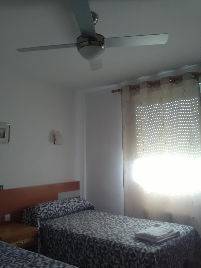 Hostal Restaurante El Cazador Nuévalos Εξωτερικό φωτογραφία