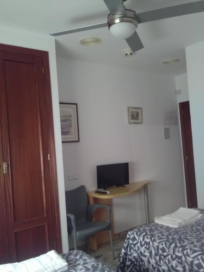 Hostal Restaurante El Cazador Nuévalos Εξωτερικό φωτογραφία