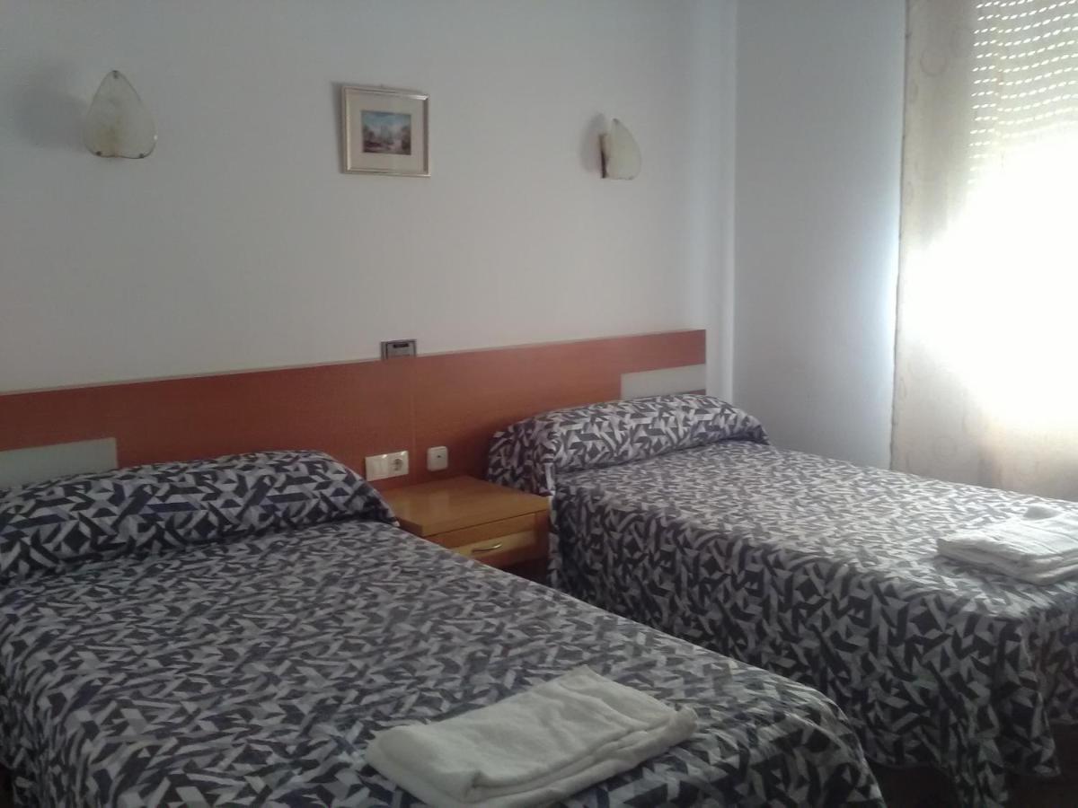 Hostal Restaurante El Cazador Nuévalos Εξωτερικό φωτογραφία