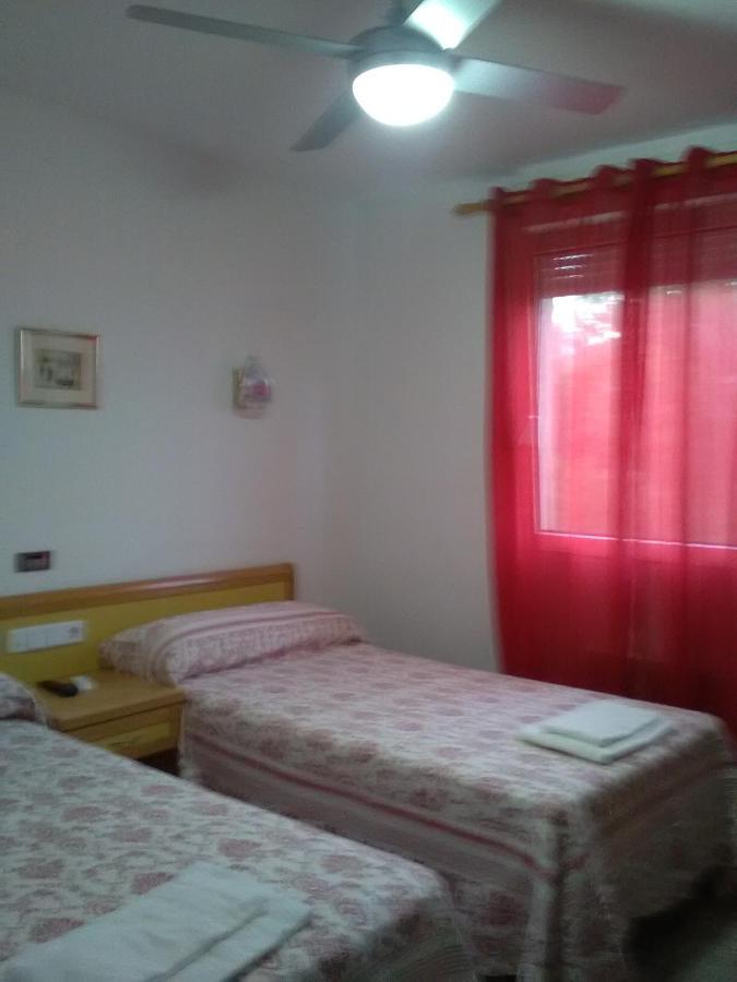 Hostal Restaurante El Cazador Nuévalos Εξωτερικό φωτογραφία