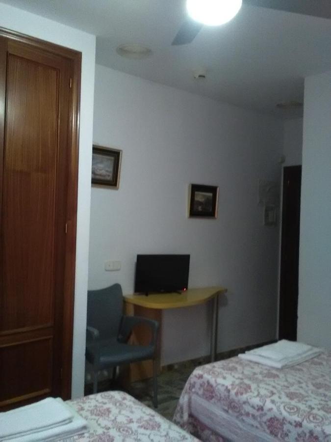 Hostal Restaurante El Cazador Nuévalos Εξωτερικό φωτογραφία