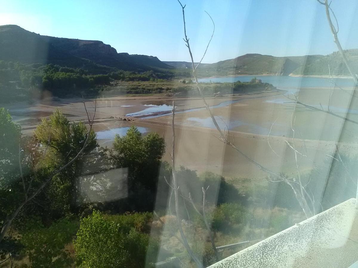 Hostal Restaurante El Cazador Nuévalos Εξωτερικό φωτογραφία